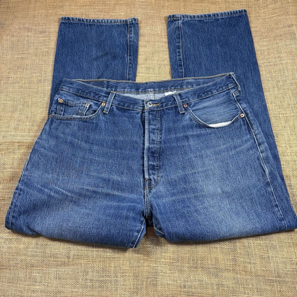 Levis Men's 502 Blue Jeans 40x32 Button Fly 100% Cotton 02/14